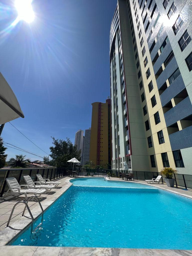 Paradise Flat 2 *